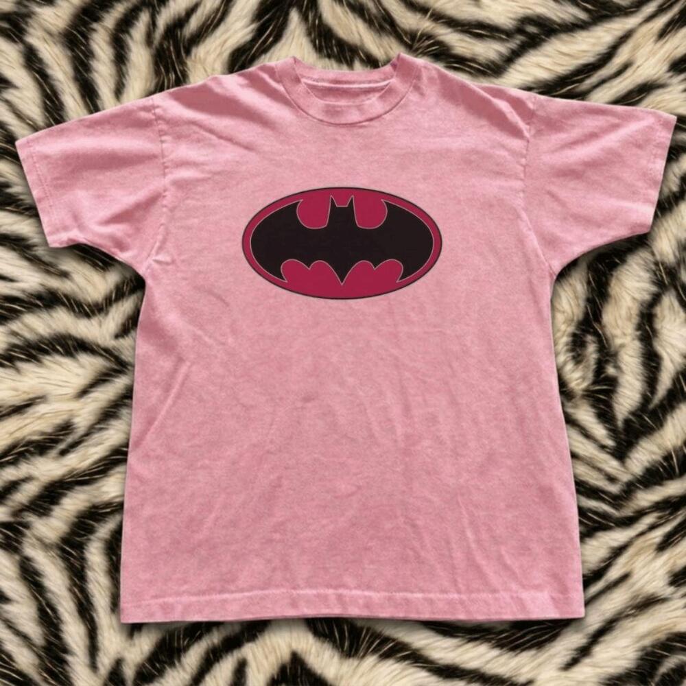 Batman Graphic Tee Pink Shirt Dc Comics Vintage Retro Y2k Superhero Tee